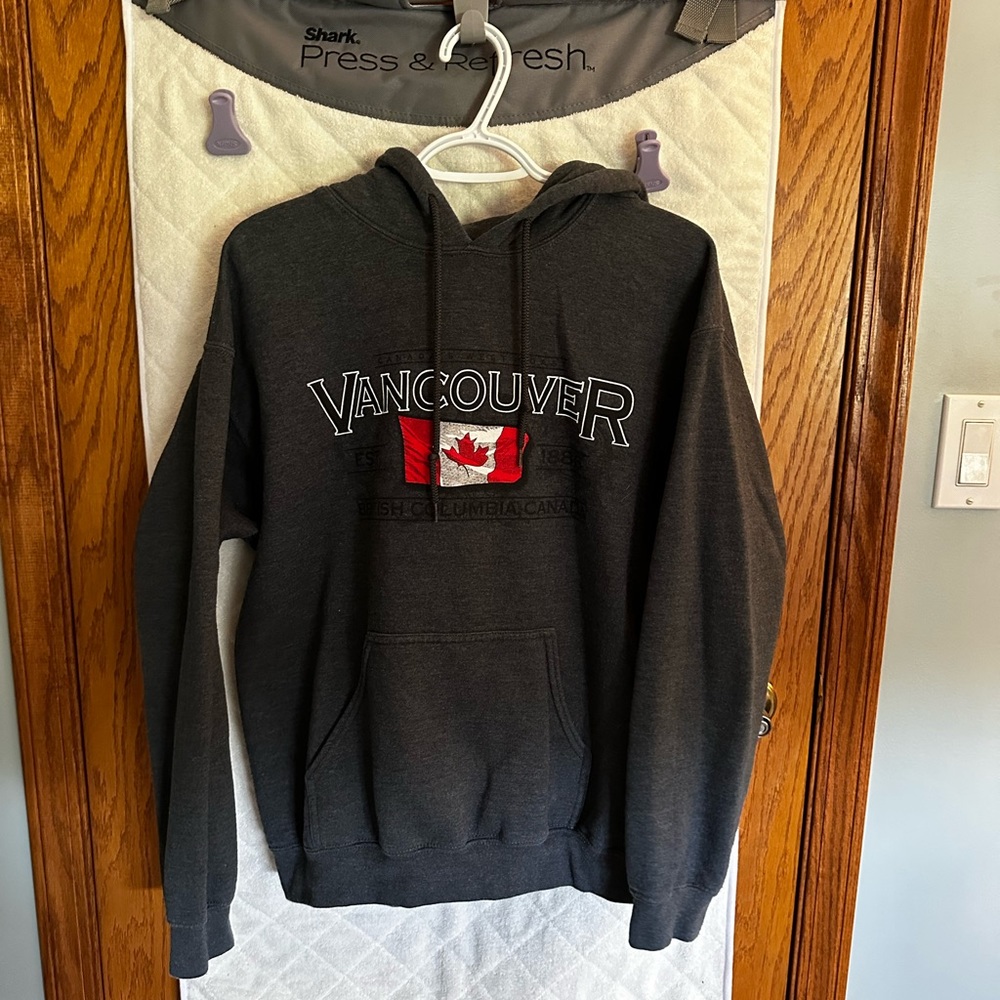 Vancouver Hoodie, size medium